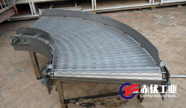 鏈板式轉(zhuǎn)彎機(jī)(圖1)
